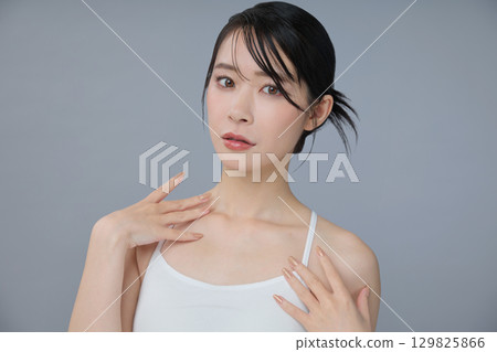 美女圖片：年輕女子肖像 129825866