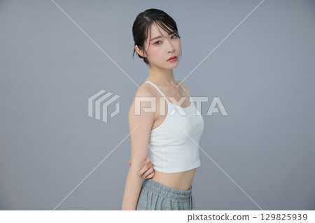 美女圖片：年輕女子肖像 129825939