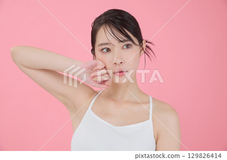 美女圖片：年輕女子肖像 129826414