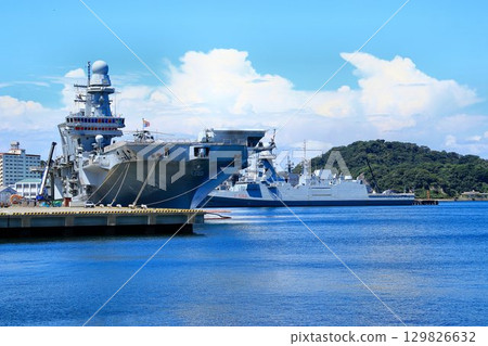 The Italian Navy's light aircraft carrier "Cavour" also functions as an amphibious ship. 129826632