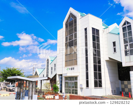 The west exit of Tendo Station under a refreshing blue sky, Tendo City, Yamagata Prefecture The west exit of Tendo Station under a refreshing blue sky, Tendo City, Yamagata Prefecture 129828232