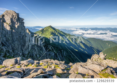 夏天的木曾駒山 129829339