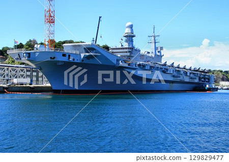 還具有登陸艦的功能…義大利海軍的輕型航空母艦「卡布爾號」 129829477