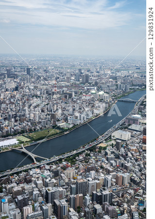 從天空樹俯瞰東京市中心 129831924