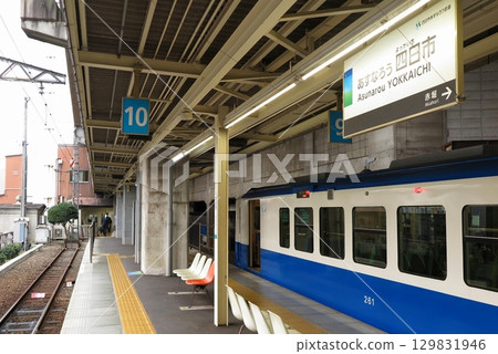 「四日市阿蘇那郎鐵道」是貫穿三重縣的地方鐵路:「四日市阿蘇那郎」是起點站 「四日市阿蘇那郎鐵道」是貫穿三重縣的地方鐵路:「四日市阿蘇那郎」是起點站 129831946