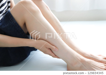 女人的小腿 129834345