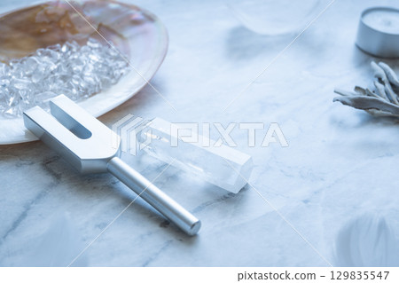 Crystal Healing, Quartz, Pebbles, Crystal Tuner 129835547