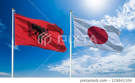 日本國旗與阿爾巴尼亞國旗 129841104