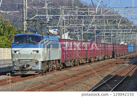 Tokaido Main Line, Oiso-Ninomiya, JR Freight, EF66-108 (Suita) Tokaido Main Line, Oiso-Ninomiya, JR Freight, EF66-108 (Suita) 129842150
