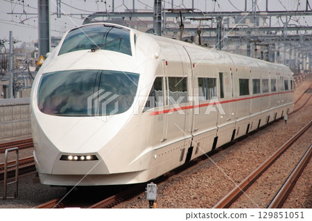 Odakyu 50000 series Romancecar VSE running on a continuous elevated track_Photo taken on 10/19/2009 129851051