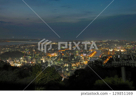 [Overlooking Tokushima city from Mt. Bizan Observatory] Mosukegahara, Mt. Bizan, Tokushima city, Tokushima prefecture 129851169