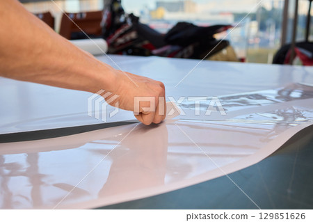 Measuring and accurately cutting paper for various creative craft projects effectively 129851626