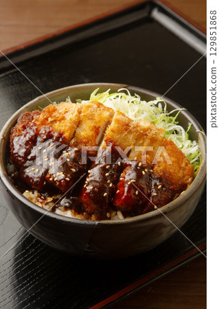 Miso katsudon 129851868