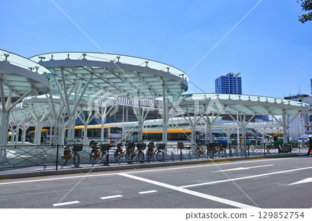 View of the new bus center at the Bandai Exit (north exit) of Niigata Station, Niigata Prefecture View of the new bus center at the Bandai Exit (north exit) of Niigata Station, Niigata Prefecture 129852754