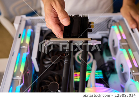 Installed in the system unit of the computer i adherent - transmitter for wireless network WIFI Installed in the system unit of the computer i adherent - transmitter for wireless network WIFI 129853034