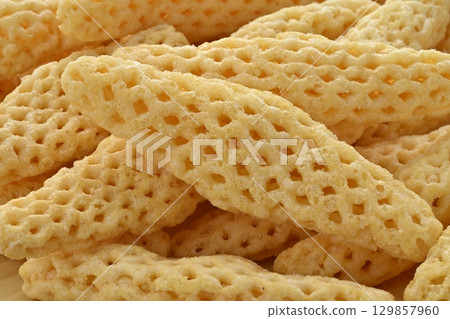 Petit corn 129857960