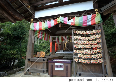 京都 上賀茂神社 片山禦子神社 129858033
