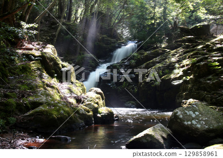 Strolling along the Rurikei River in Kyoto Strolling along the Rurikei River in Kyoto 129858961