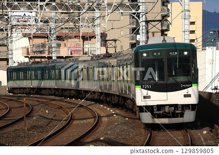 [Keihan] 7200 series (Keihan Main Line: Nishisanso Station) 129859805