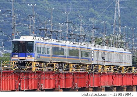 [Nankai] 10000 series + 7100 series Limited Express "Southern" (Nankai Main Line: Kinokawa to Wakayama City) 129859943