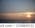逗子海岸沙灘日落感人 129860532
