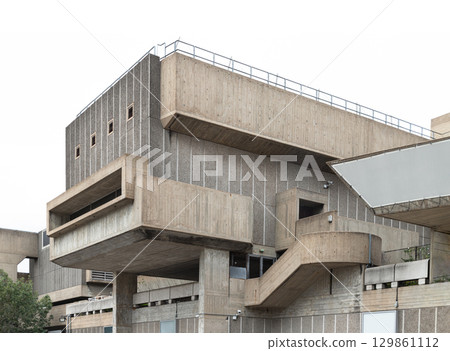 the Hayward Gallery, which is indeed a contemporary art gallery within the Southbank Centre in London and is renowned for its Brutalist architecture. the Hayward Gallery, which is indeed a contemporary art gallery within the Southbank Centre in London and is renowned for its Brutalist architecture. 129861112