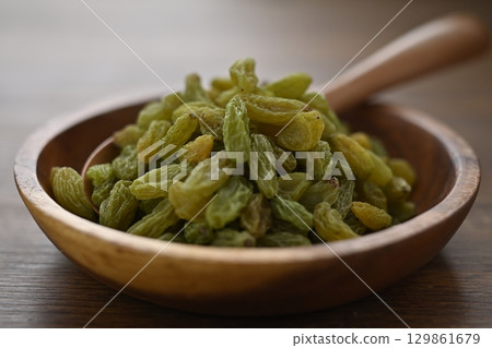 綠葡萄乾 綠葡萄乾 129861679