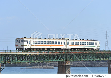 山陽線 山田上口宮川 JR Central Kiha 40 系列 Kiha 40-6604 + Kiha 48-5502 (Minoota) 129862259