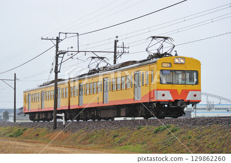上義鐵道 上義線 北條山城 上義鐵道 101系 103號列車 上義鐵道 上義線 北條山城 上義鐵道 101系 103號列車 129862260