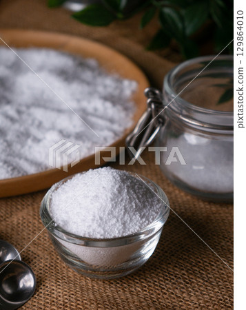 Isomalt or Maltitol sugar alcohol used as a sugar substitute and laxative. 129864010
