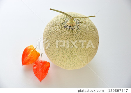 香甜可口的甜瓜（產自熊本縣）和酸漿果 129867547