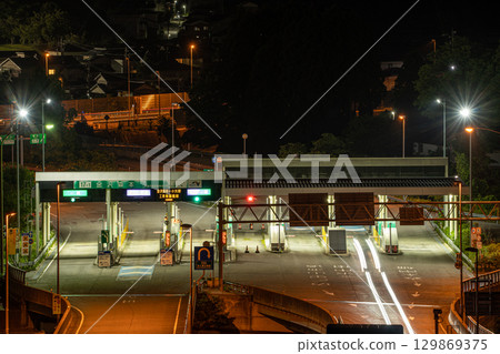 Night interchange 129869375