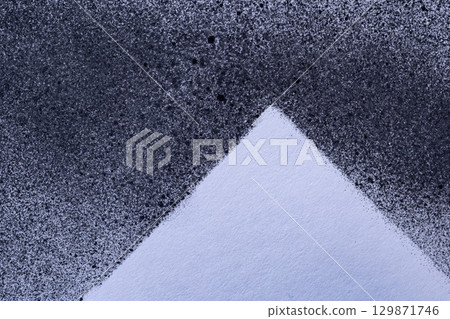 白色背景上的黑色框架 白色背景上的黑色框架 129871746