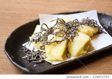 卡門貝起司天婦羅佐鹹海帶 129872747
