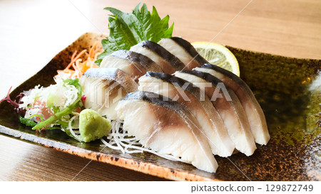 醃漬鯖魚刺身 129872749