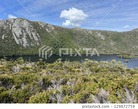 Dove Lake, Cradle Mountain National Park, Tasmania, Australia Dove Lake, Cradle Mountain National Park, Tasmania, Australia 129872759