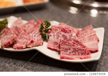 大理石花紋的但馬牛肉 大理石花紋的但馬牛肉 129873439