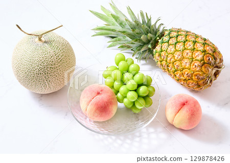 夏季水果 129878426
