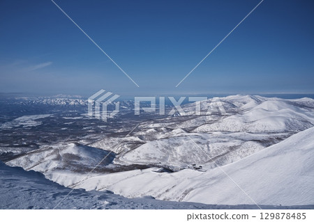 隆冬時節，從新雪谷安努普利山頂向西望去 129878485