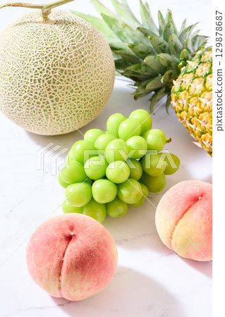 各種夏季水果 129878687