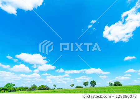 Blue sky and clouds and prairie 129880078