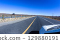 Travel Highway Wide Dry Expanse Landscape 129880191