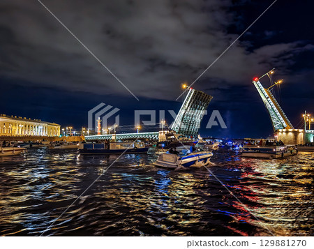 Open Troitsky (Trinity) bridge night, Saint Petersburg, Russia 129881270