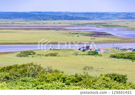 The view of Kiritappu Marsh from Biwase Observatory under a blue sky The view of Kiritappu Marsh from Biwase Observatory under a blue sky 129881481