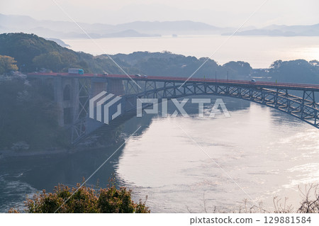 從長崎縣西海山瞭望台眺望西海大橋 129881584