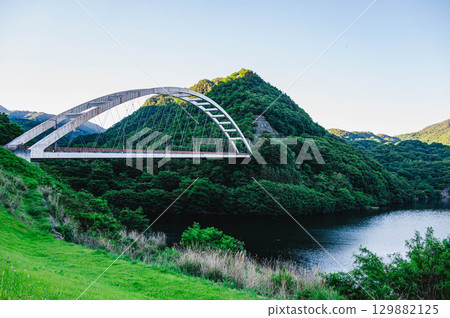 Rokumeikyo Bridge over Lake Mizugaki, Yamanashi Prefecture 129882125