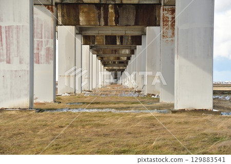 混凝土高架橋 129883541