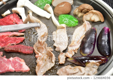 barbecue    129884036