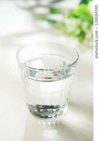 Mineral water in a glass Mineral water in a glass 129884595