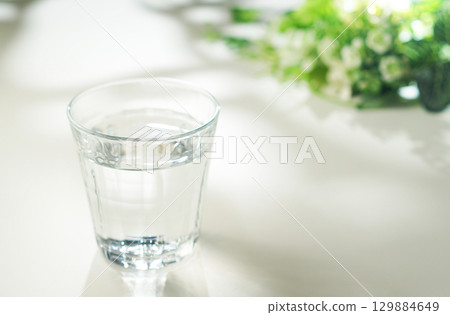 Mineral water in a glass Mineral water in a glass 129884649